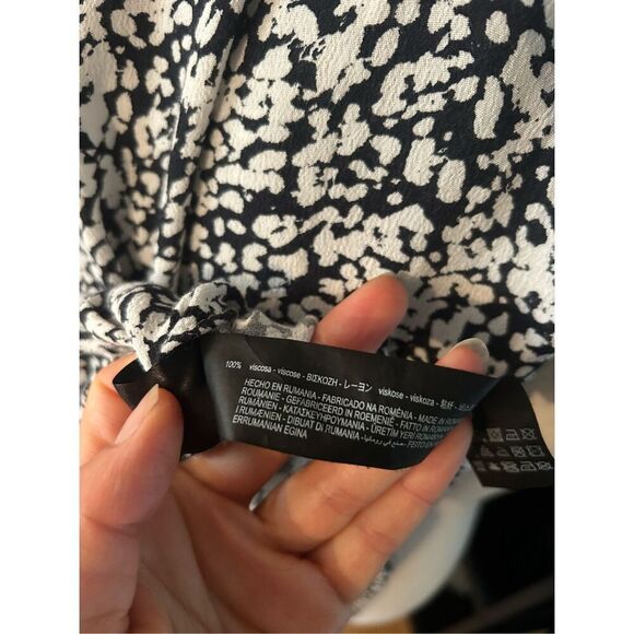ZARA Claris Black White Print Swing Dress Long Sleeve V Neck Tiered Mini Small - Picture 6 of 6